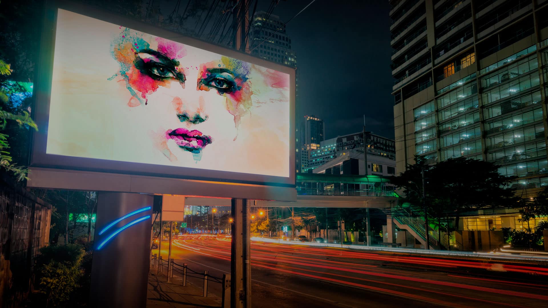 Экспертные советы по дизайну выразительных креативов для билбордов